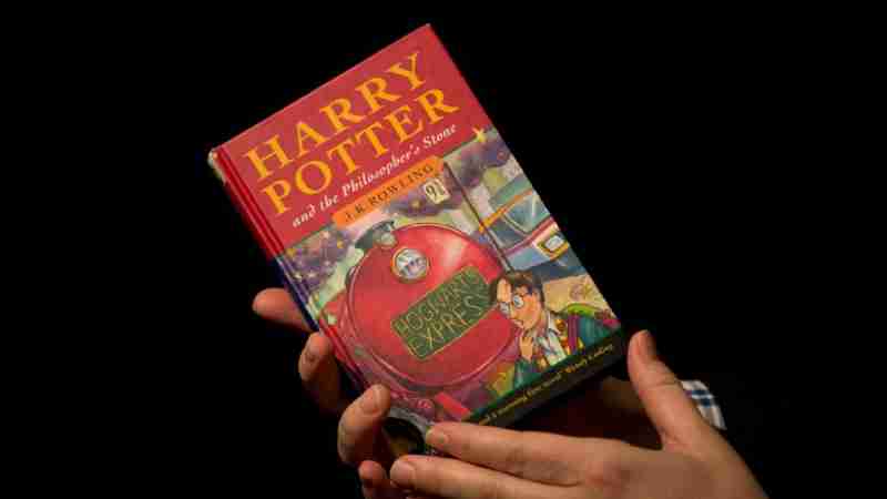 Stock Photo, tags: seltene erstausgabe von harry potter für - img.youtube.com